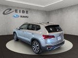 Used 2022 Volkswagen Taos SE image 3