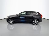 Used 2019 Volvo XC60 T6 Momentum w/ Multimedia Package image 2