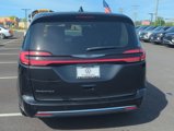 Used 2023 Chrysler Pacifica Touring-L image 4
