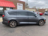 Used 2018 Chrysler Pacifica Limited w/ Tire & Wheel Group image 2