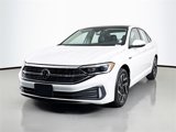 Certified 2023 Volkswagen Jetta SEL image 3