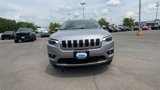 Used 2019 Jeep Cherokee Limited image 3
