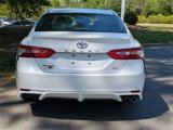 Used 2018 Toyota Camry SE image 4