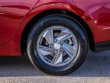 Used 2025 Hyundai Elantra SE image 6