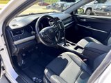Used 2017 Toyota Camry XLE image 2