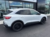 Used 2022 Ford Escape SE w/ Cold Weather Package image 2
