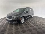 Used 2022 Chrysler Pacifica Touring-L image 3