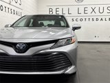 Used 2018 Toyota Camry XLE image 3
