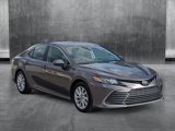 Used 2022 Toyota Camry LE image 3