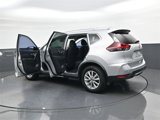 Used 2019 Nissan Rogue SV image 6