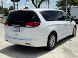 Used 2022 Chrysler Voyager LX image 5