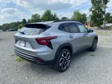 New 2025 Chevrolet Trax RS w/ Sunroof Package image 3