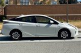 Used 2017 Toyota Prius Three image 3