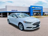 Used 2018 Ford Fusion SE w/ Fusion SE Technology Package image 4