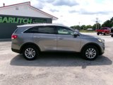 Used 2017 Kia Sorento LX w/ LX Convenience Package image 4