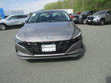 Used 2021 Hyundai Elantra SE image 2