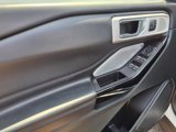 Certified 2021 Ford Explorer Platinum w/ Equipment Group 601A image 5