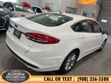 Used 2017 Ford Fusion SE w/ Fusion SE Technology Package image 5