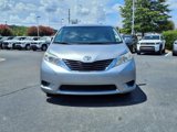 Used 2011 Toyota Sienna LE image 2