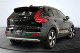 Certified 2022 Volvo XC40 T5 Momentum w/ Premium Package image 2