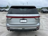 Used 2020 Lincoln Aviator Reserve w/ Equipment Group 201A image 6