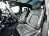 Used 2024 Porsche Macan image 5
