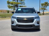 Used 2022 Chevrolet Traverse LS image 2