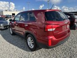 Used 2015 Kia Sorento LX image 3