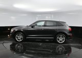 Used 2017 Audi Q5 2.0T Premium Plus w/ Technology Package image 4