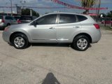 Used 2014 Nissan Rogue S image 2