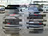 Used 2022 Jeep Cherokee Limited image 3