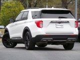 Used 2022 Ford Explorer XLT w/ Equipment Group 202A image 3