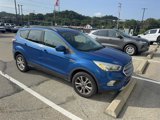Certified 2017 Ford Escape SE w/ Equipment Group 201A image 3