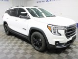 Used 2022 GMC Terrain AT4 image 3