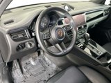 Certified 2024 Porsche Macan image 4
