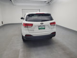 Used 2016 Kia Sorento LX w/ LX Convenience Package image 6