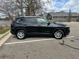Used 2015 Jeep Cherokee Latitude w/ Cold Weather Group image 4