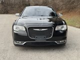 Used 2017 Chrysler 300 C image 2