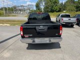 Used 2014 Nissan Frontier SV image 3