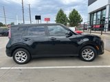 Used 2023 Kia Soul LX w/ LX Technology Package image 3