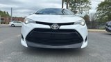 Used 2018 Toyota Corolla LE image 2