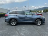 Used 2019 Toyota Highlander XLE image 4