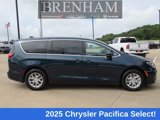 New 2025 Chrysler Pacifica Select image 2