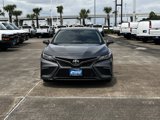 Used 2022 Toyota Camry SE image 2