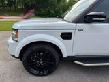 Used 2016 Land Rover LR4 HSE Silver Edition image 2