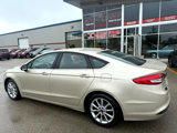 Used 2017 Ford Fusion SE image 2