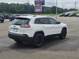 Used 2020 Jeep Cherokee Latitude Plus image 5