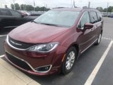 Used 2017 Chrysler Pacifica Touring-L image 2