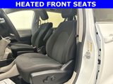 Used 2022 Chrysler Voyager LX image 4