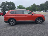 Used 2018 Volkswagen Tiguan SEL image 2
